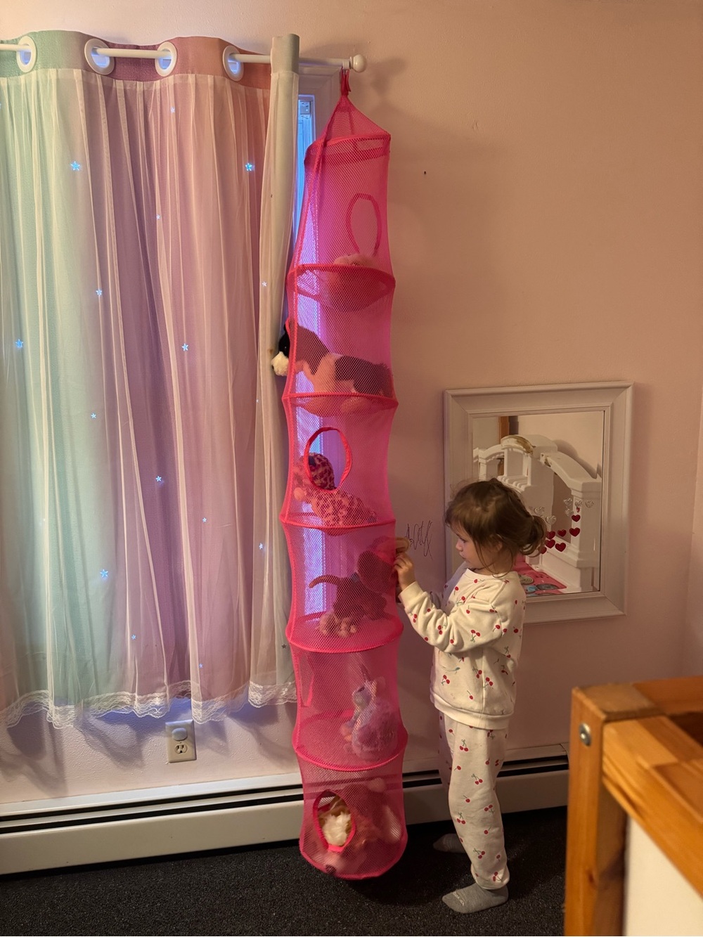 Hanging Mesh Toy Organizer - Pink